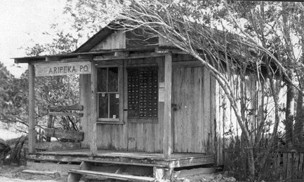 aripeka-post-office-salvaged-boards-turpentine-factory-1921-to-1952